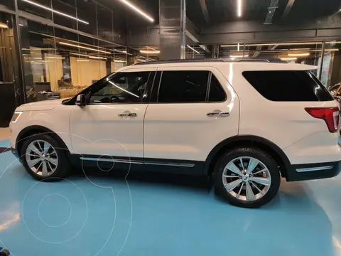Ford Explorer Limited 4x2 4.0L usado (2018) color Blanco financiado en mensualidades(enganche $90,000 mensualidades desde $16,200)