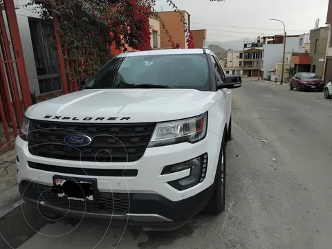 Ford Explorer 3.5L XLT usado (2017) color Blanco precio u$s25,000