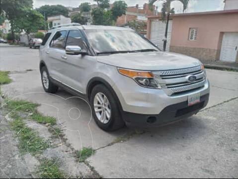 Ford Explorer XLT 4.6L Aut 4x2 usado (2014) color Plata precio u$s15.500