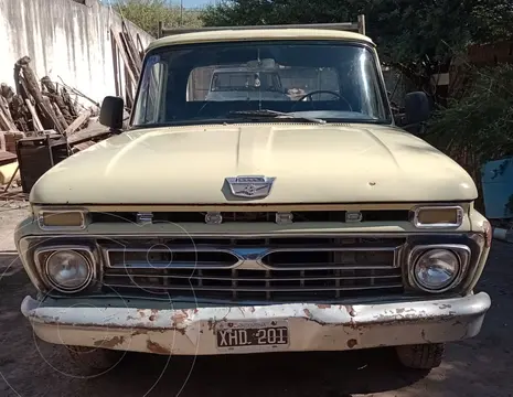 Ford F-100 XL 4x2 usado (1965) color Beige precio $4.000.000