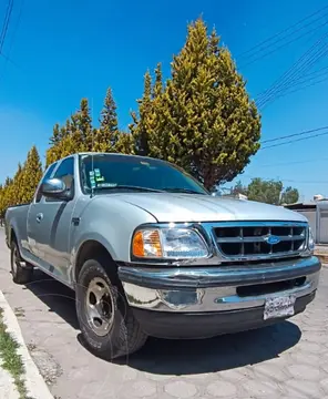 Ford F-150 Cabina y Media 4x2 V8 usado (1997) color Gris precio $110,000