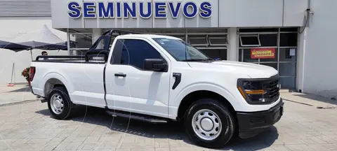 Ford F-150 XL Cabina Regular 4x2 V6 caja 8' usado (2024) color Blanco Oxford financiado en mensualidades(enganche $225,095 mensualidades desde $17,923)