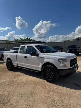 Ford F-150 XL 4x2 3.7L Cabina y Media usado (2016) color Blanco precio $385,000