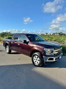 Ford F-150 Doble Cabina 4x4 V8 usado (2018) color Rojo Racing precio $405,000