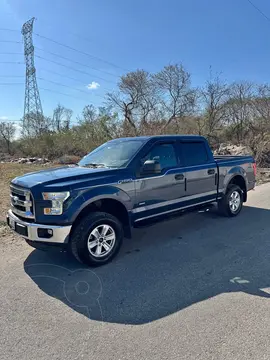 Ford F-150 XL 4x4 5.0L Doble Cabina usado (2016) color Azul precio $370,000