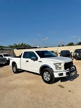 Ford F-150 Doble Cabina 4x2 V6 usado (2017) color Blanco precio $395,000