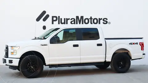Ford F-150 XL 4x4 5.0L Doble Cabina usado (2015) color Blanco precio $389,000