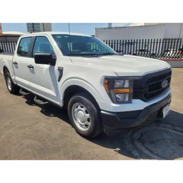 Ford F-150 XL Doble Cabina 4x2 V6 caja 5.5' usado (2023) color Blanco precio $650,000