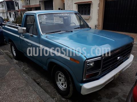 foto Ford F-150 Pick-up V6,4.2i S 1 3 usado (1980) color Azul precio u$s1.800