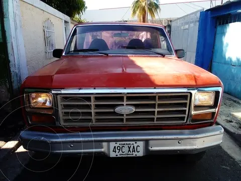 Ford F-150 Pick-up 4x4 V6,4.2i,12v S 1 3 usado (1982) color Rojo precio u$s2.990