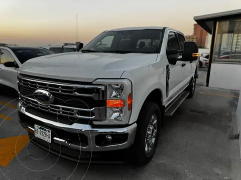 Ford F-250 Super Duty 6.7L Doble Cabina Diesel 4x4 Aut usado (2024) color Blanco precio $1,350,000