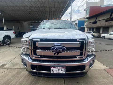 Ford F-250 Super Duty 6.7L Crew Cabina Diesel 4x4 Aut usado (2016) color Blanco precio $570,000