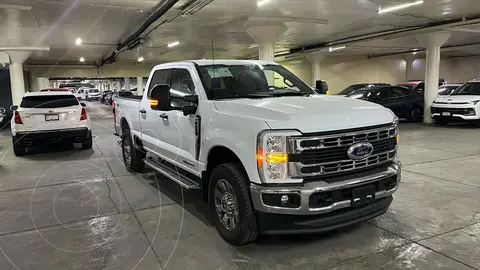 Ford F-250 XLT usado (2024) color Blanco precio $1,275,000