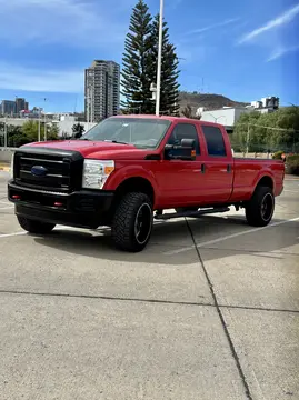 Ford F-250 Super Duty 6.7L Crew Cabina Diesel 4x4 Aut usado (2015) color Rojo precio $330,000