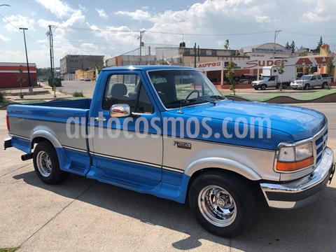 Ford F-250 XLT 4.6L V8 usado (1992) color Celeste precio $130,000