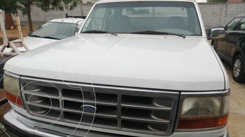Ford F-250 Super Duty 6.4L Crew Cabina Diesel 4x4 Aut usado (1997) color Blanco Oxford precio $90,000