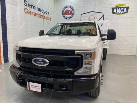 Ford F-350 XL usado (2022) color Blanco precio $609,000