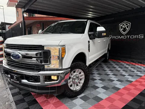 Ford F-350 XL 6.2L Aut usado (2017) color Blanco Oxford precio $499,900