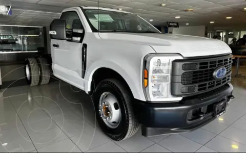 Ford F-350 XL nuevo color Blanco Oxford financiado en mensualidades(enganche $211,200 mensualidades desde $27,700)