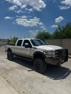 Ford F-350 XL 6.2L Plus Aut Ac usado (2016) color Blanco precio $510,000