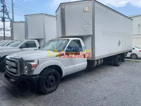 Ford F-350 XL 5.4L Super Duty usado (2011) color Blanco precio $305,000