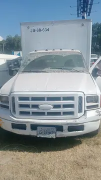 Ford F-350 XLT 5.4L Super Duty usado (2005) color Blanco precio $190,000