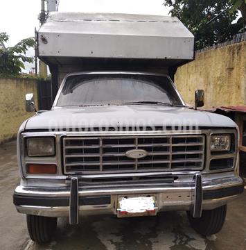 foto Ford F-350 Furgon L6 4.9L 300in usado (1981) precio u$s3.500