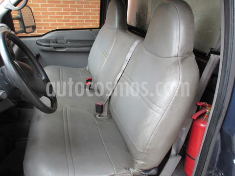 foto Ford F-350 5.4L 4x4 usado (2011) color Azul precio Bs.11.000