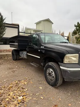 Ford F-4000 2.8L 4x2 usado (2011) color Negro precio $34.000.000