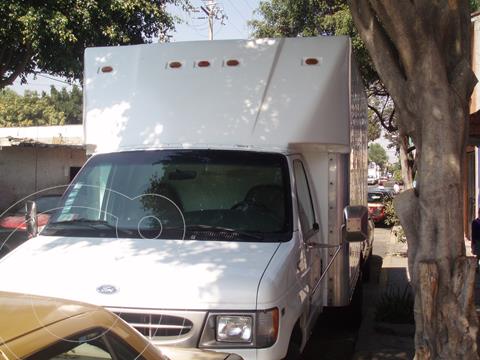 foto Ford F-450 XL usado (2000) color Blanco precio $150,000