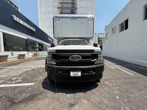 Ford F-550 XL usado (2022) color Blanco precio $998,000