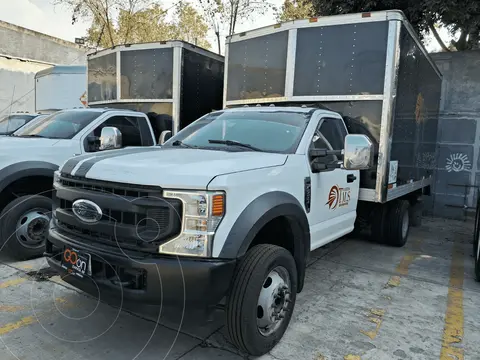 Ford F-550 XL usado (2020) color FORF BLANCO OXFORD financiado en mensualidades(enganche $190,478 mensualidades desde $14,566)