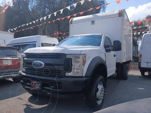 Ford F-550 XL usado (2019) color FORB BLANCO OXFORD precio $660,000