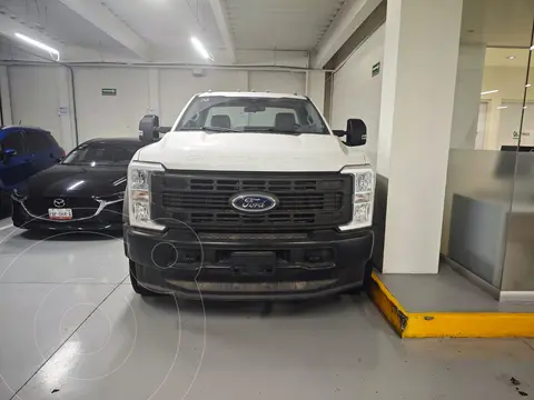Ford F-550 XL nuevo color Blanco Oxford precio $1,302,100