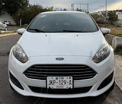 Ford Fiesta Hatchback SE  Aut usado (2016) color Blanco precio $150,000