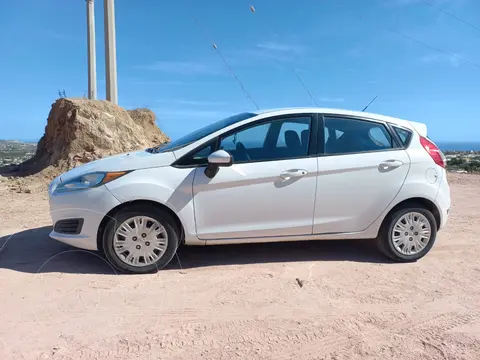 Ford Fiesta Hatchback ST usado (2014) color Blanco precio $130,000