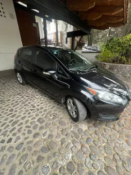 Ford Fiesta Hatchback SE Aut usado (2016) color Negro precio $135,000