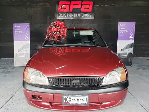 Ford Fiesta Hatchback Budget usado (2001) color Rojo precio $54,000