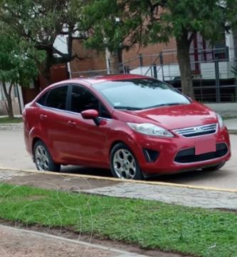 Ford Fiesta Kinetic Sedan S Plus usado (2012) color Rojo precio $970.000