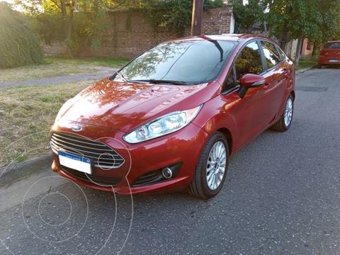 Ford Fiesta Kinetic Sedan SE Plus usado (2016) color Rojo Rubi precio $2.200.000