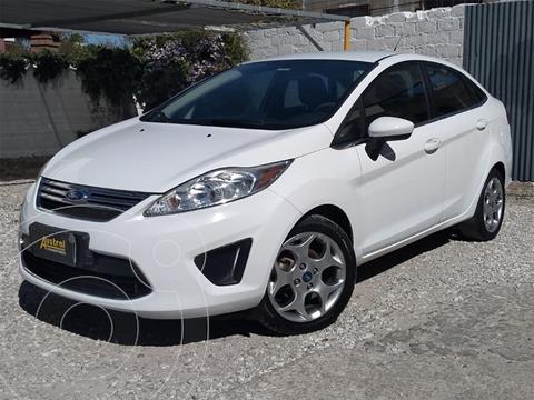 Ford Fiesta Kinetic Sedan Trend usado (2011) color Blanco Oxford financiado en cuotas(anticipo $1.100.000)