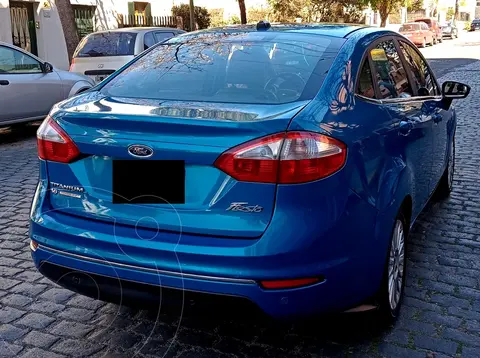 Ford Fiesta Kinetic Titanium Powershift usado (2016) color Celeste precio $14.500.000