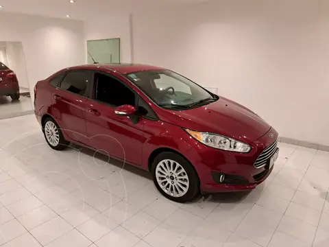 Ford Fiesta Kinetic Sedan SE Plus usado (2018) color Rojo Sport precio u$s11.000