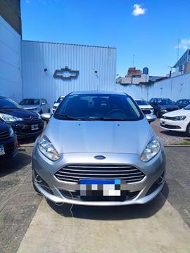 foto Ford Fiesta Kinetic Sedán SE Plus usado (2017) color Plata Estelar precio $1.599.900