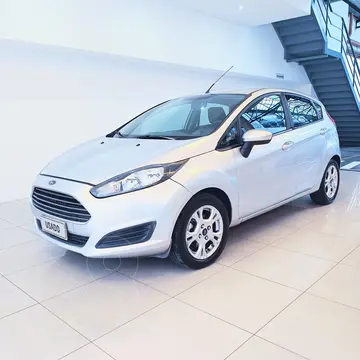 Ford Fiesta Kinetic Sedan S Plus usado (2017) color Plata Estelar precio $14.500.000