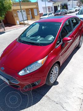 foto Ford Fiesta Kinetic Sedán SE Plus usado (2018) color Rojo Rubí precio $2.600.000