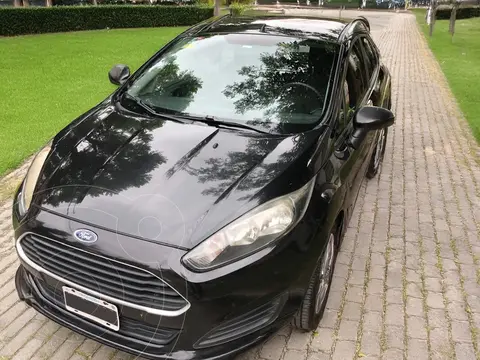 Ford Fiesta Kinetic S usado (2014) color Negro precio u$s12.500