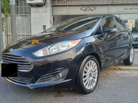 Ford Fiesta Kinetic Titanium Powershift usado (2015) color Negro precio u$s11.490