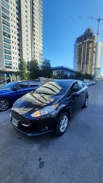 Ford Fiesta Kinetic S Plus usado (2014) color Negro Perla precio u$s9.990