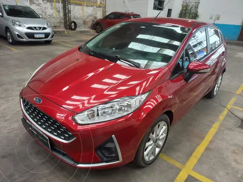 Ford Fiesta Kinetic SE usado (2019) color Rojo precio u$s12.000